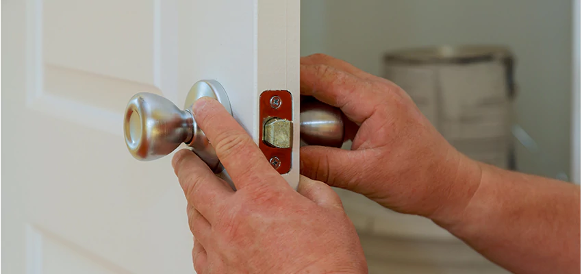 AAA Locksmiths For lock Replacement in Duarte, California